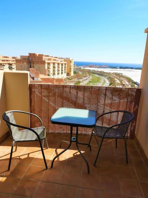 Sea View With Balcony. Queen Size Bed. High Speed Internet