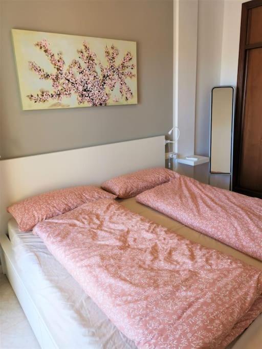 Apartment Sea View With Balcony. Queen Size Bed. High Speed Internet