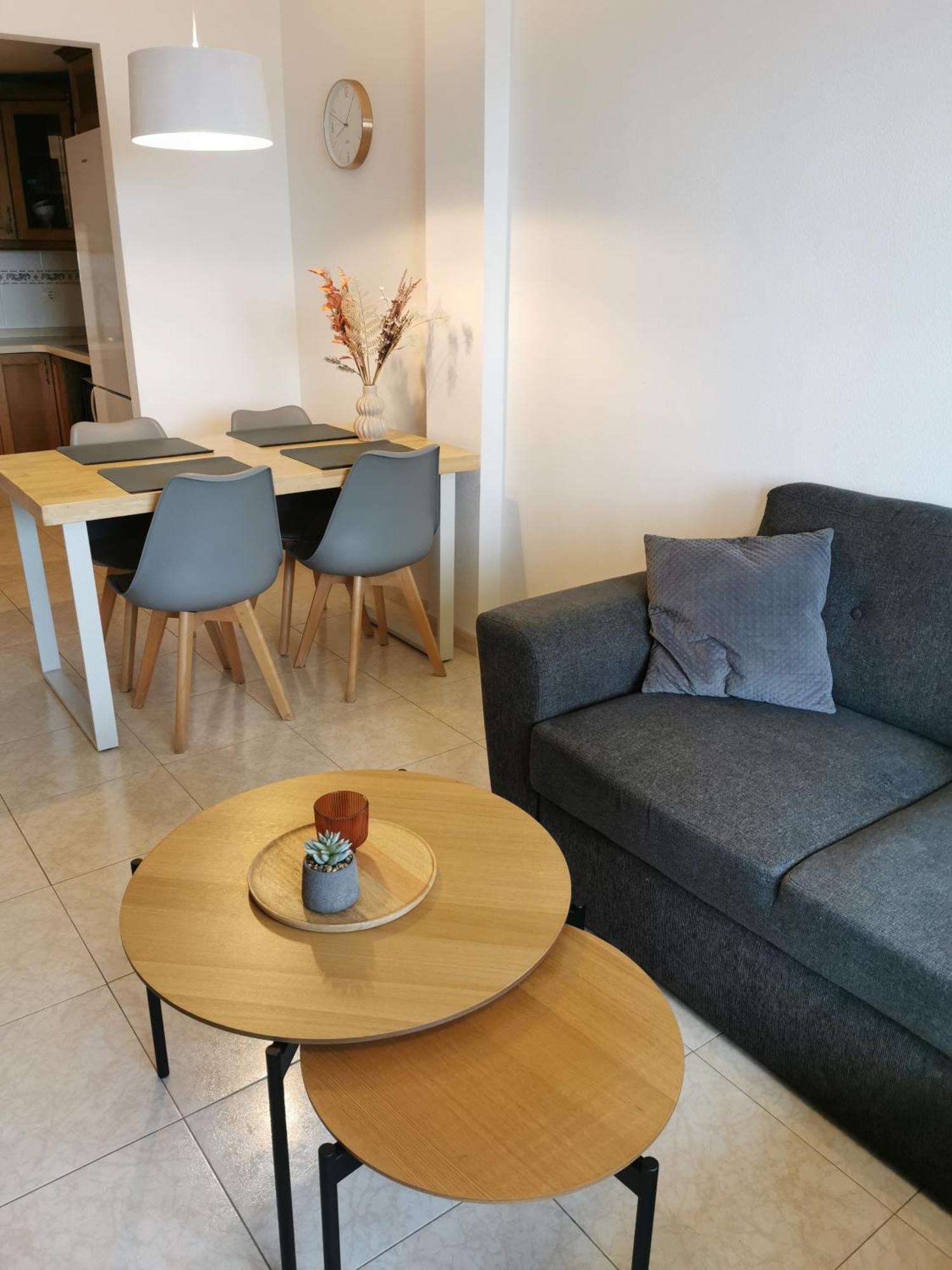 Apartment Sea View With Balcony. Queen Size Bed. High Speed Internet Aguadulce (Almeria)